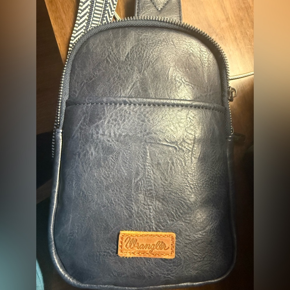 Wrangler sling purse